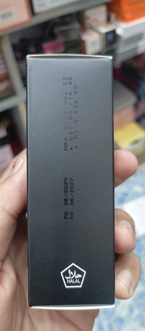 Masarrat Misbah Cream Silk Foundation Shine And Moisturize