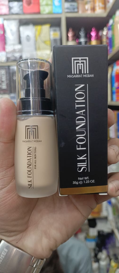 Masarrat Misbah Cream Silk Foundation Shine And Moisturize